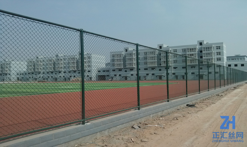 正汇厂家直供田径场围网7.jpg